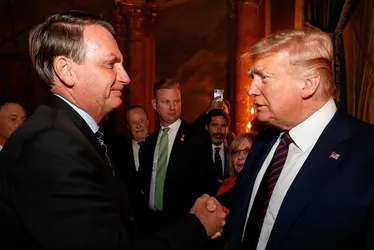 
				“Ressurgimento de um guerreiro”, diz Bolsonaro após vitória de Trump
			
			