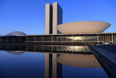 
			
				Sucessão na Câmara: faltando 5 meses, deputados veem cenário incerto
			
			