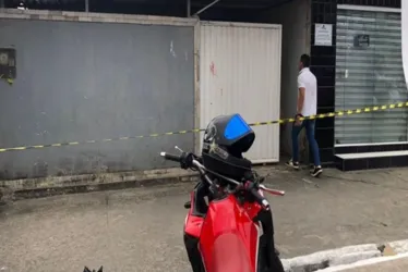 
			
				Tentativa de assalto termina com assaltante morto por empresário
			
			