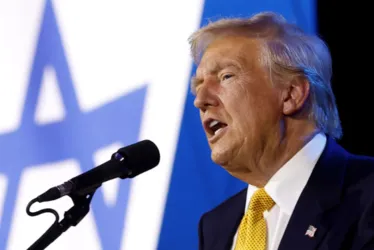 
			
				Trump diz que judeus teriam culpa em eventual derrota nas eleições
			
			