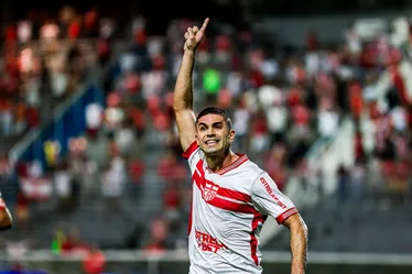 
			
				"Tudo é possível ao que crê", diz Gegê, acreditando na permanência do CRB na Série B
			
			