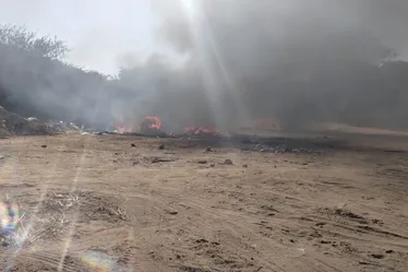 
			
				VÍDEO: curto circuito gera incêndio e deixa residência destruída em Pão de Açúcar
			
			