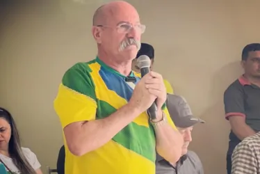 
			
				Vereador que atirou em foto de Lula ameaça candidato do PT
			
			