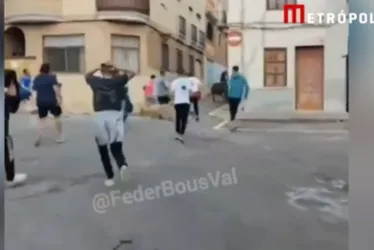 
			
				Vídeo: homem é morto a chifradas durante corrida de touros
			
			