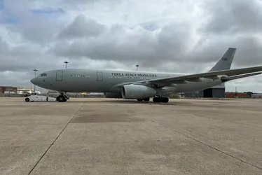 
			
				Voo da FAB decola de Lisboa para resgatar brasileiros no Líbano
			
			
