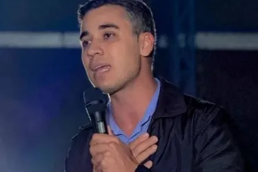 
			
				Weverson Meireles é eleito prefeito em Serra (ES)
			
			