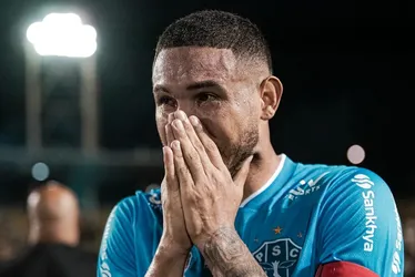 
			
				Zagueiro Wanderson, do Paysandu, entra na mira do CSA
			
			