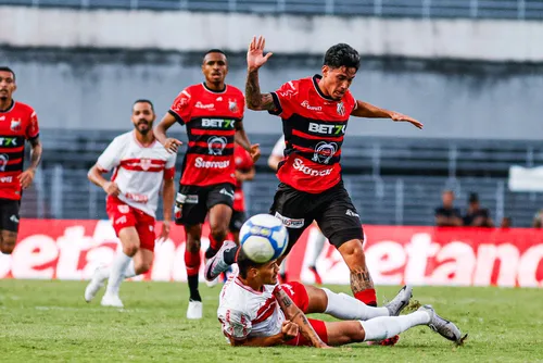 
				CRB faz duelo de seis pontos com o Ituano na briga contra o rebaixamento
			
			