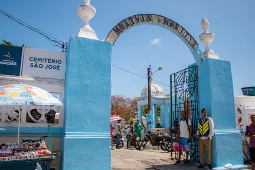 
				Cemitérios de Maceió terão programação religiosa durante o Dia de Finados
			
			