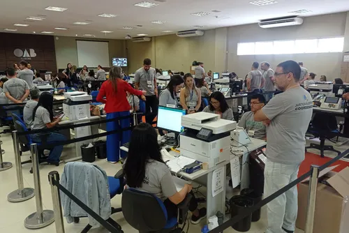 
				TRE/AL realiza teste de integridade das urnas eletrônicas em Maceió
			
			