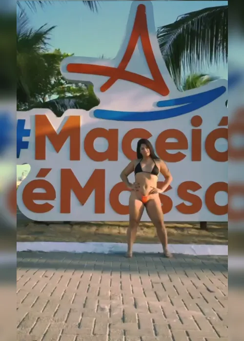 
				Musa de conteúdo adulto se derrete por Maceió: “Quero morar aqui”
			
			
