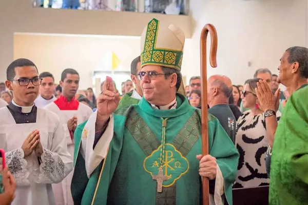 
				
					Arcebispo metropolitano de Maceió convida eleitos para celebração da vitória
				
				