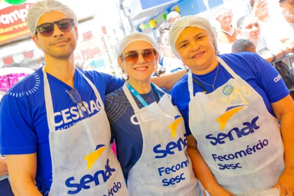 
				
					Cesmac participa de festa em comemoração aos 100 anos de Arapiraca
				
				