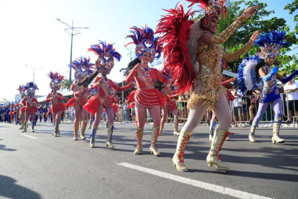 
				
					Desfile reúne população para celebrar os 207 anos da Emancipação Política de Alagoas
				
				