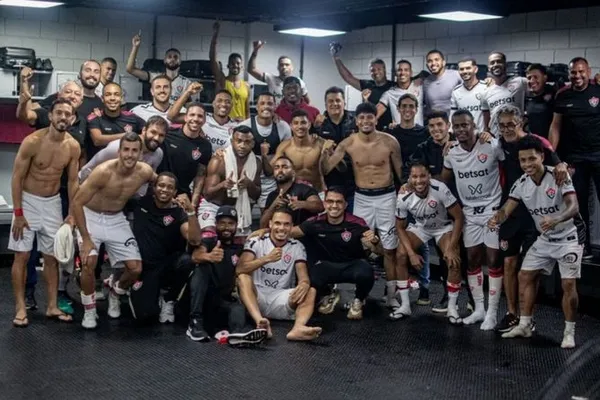 
				
					Vitória provoca Athletico-PR após triunfo fora de casa: “Xô, Satanás”
				
				