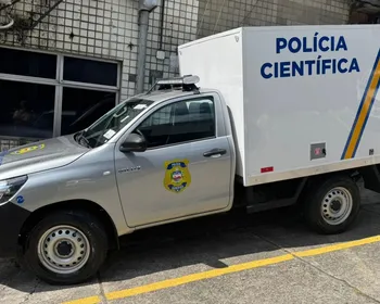 Companheira tenta fugir pela janela durante execução de homem no Benedito Bentes