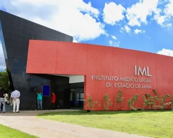 Jovem de 19 anos é morto a tiros dentro de mercadinho em Maceió