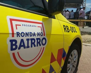 Homem é preso após agredir mãe e irmã na Ponta Verde