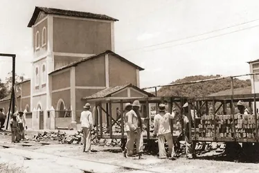 
			
				AL e os 100 anos do etanol: a revolução do biocombustível começou aqui
			
			