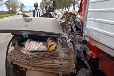 
			
				Alagoanos morrem em trágico acidente envolvendo carro e caminhão em Minas Gerais
			
			