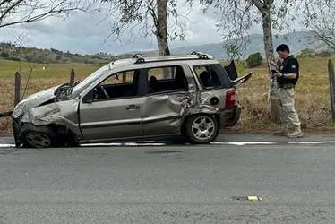 
			
				Acidente na BR-104 deixa dois mortos e dois feridos
			
			