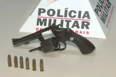 
			
				Adolescente mata amigo com tiro na cabeça depois de pegar arma do pai
			
			