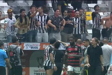 
			
				Após gol do Plata, torcedores atleticanos arremessam objetos e jogadores brigam
			
			