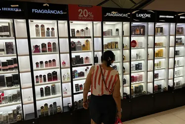 
			
				Black Friday lota o centro de Maceió com filas, promoções e muita correria
			
			