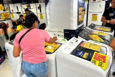 
			
				Black Friday lota o centro de Maceió com filas, promoções e muita correria
			
			