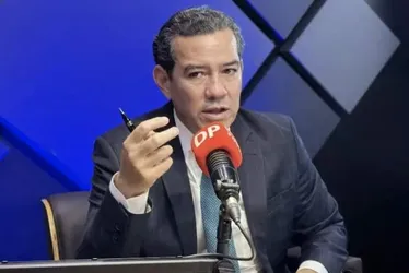 
			
				Brasileiros de direita são o dobro de esquerdistas, aponta pesquisa do Senado
			
			
