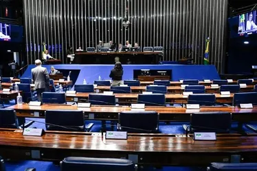 
			
				CCJ do Senado faz vergonha alterando lei para favorecer políticos ladrões
			
			