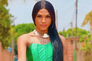 
			
				Cantora trans é encontrada decapitada e com pés e mãos amarrados
			
			
