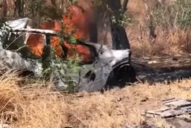 
			
				Carro colide com carreta, pega fogo e três pessoas morrem carbonizadas em Inhapi
			
			