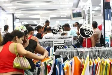 
			
				Com economia equilibrada, Alagoas está em clima de décimo terceiro salário
			
			