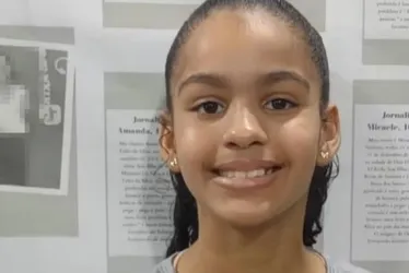 
			
				Corpo de menina que desapareceu após cair em bueiro é encontrado
			
			