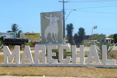 
				Chuvas diminuem e famílias retornam para casa em Marechal Deodoro
			
			