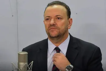 
			
				Edinho Silva ameaça lugar de Paulo Pimenta na Secom
			
			