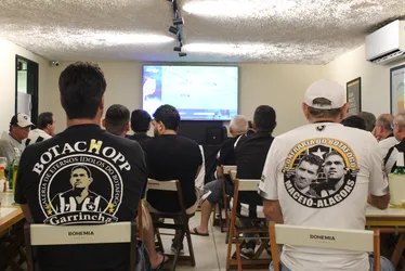 
			
				Em Maceió, torcidas de Bota e Galo torcem pela Libertadores a 4500km de Buenos Aires
			
			