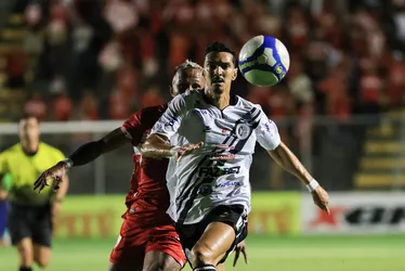 

				Em sua estreia no Alagoano, CRB fica no empate com o ASA, no Coaracy da Mata Fonseca: 0x0

			