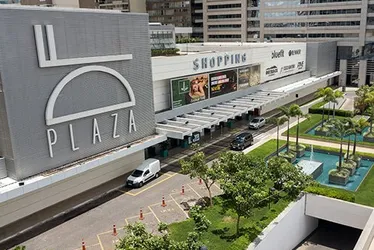 
			
				Esquadrão antibombas faz operação em shopping do DF
			
			