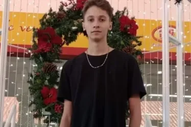 
			
				Estudante de 16 anos é encontrado morto em rio durante viagem escolar
			
			