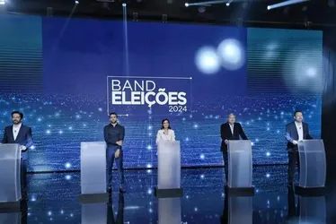
			
				Farra com uso de jatinhos da FAB supera mil voos em 2024
			
			