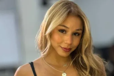 
			
				Flávia Saraiva explica perfil em app de namoro e diz buscar por amor
			
			