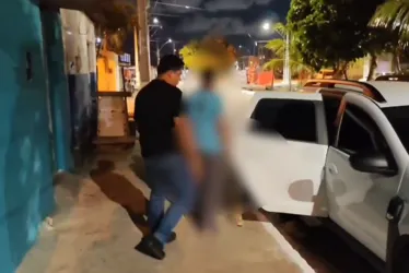 
			
				Foragido é preso por tentar matar homem a facadas em briga após invasão a residências
			
			