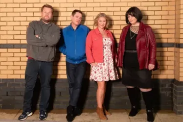 
			
				Gavin & Stacey: The Finale | Série revela primeiro olhar enquanto James Corden e Ruth Jones se reúnem pela última vez
			
			