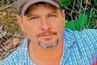 
			
				Homem é suspeito de matar filha e esfaquear ex-mulher e ex-sogros
			
			
