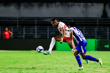 
			
				Léo Pereira recebe ofertas da Série A e CRB admite sondagens
			
			