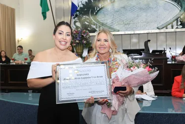 
			
				Luiza Trajano recebe Título de Cidadã Honorária de Alagoas
			
			