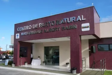 
			
				Mãe alega que médica matou bebê ao furar seu pescoço com unhas de gel
			
			