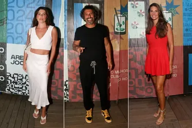
			
				Mariana Goldfarb e mais famosos conferem show de Pretinho da Serrinha
			
			